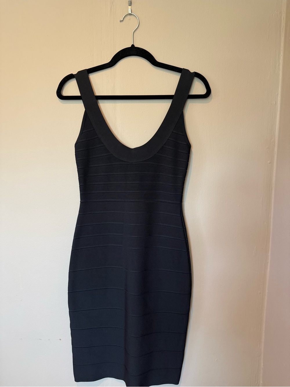 Herve Leger vintage black scoop neck dress - Picture 2 of 5